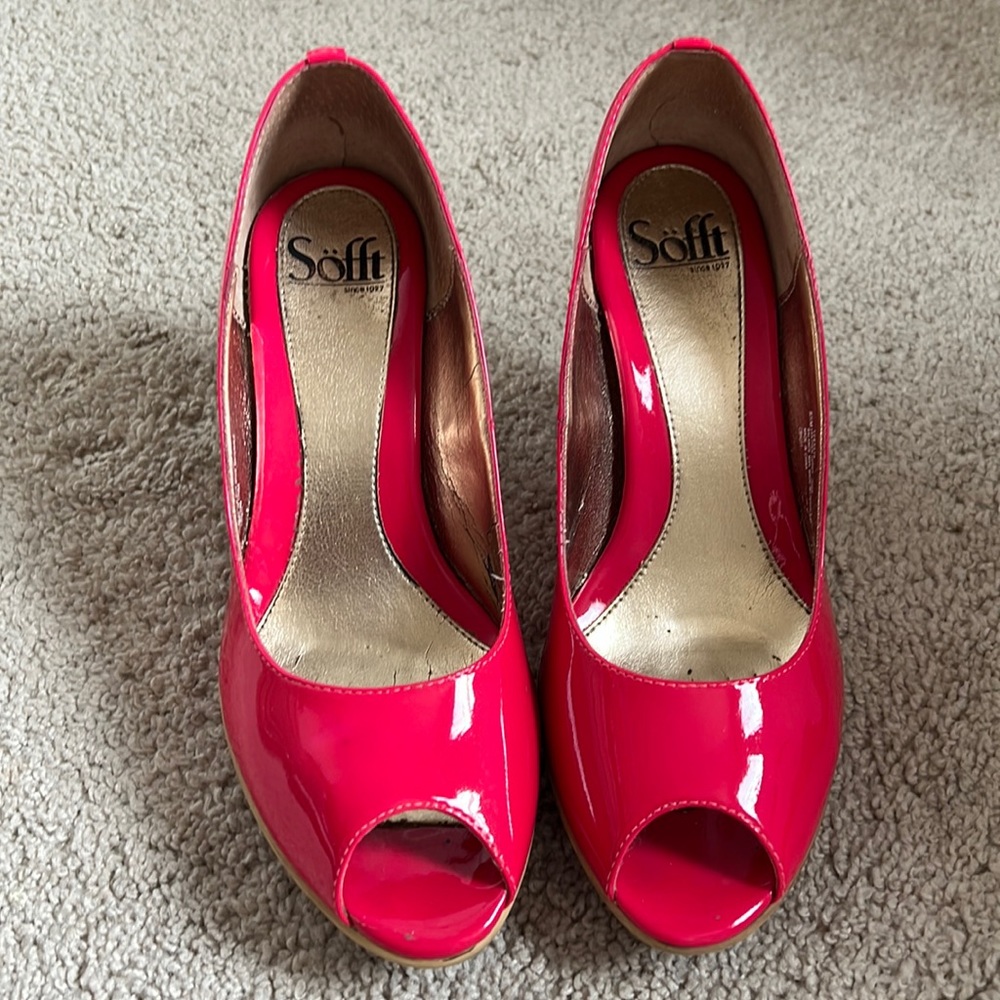 Hot pink patten leather soft heals